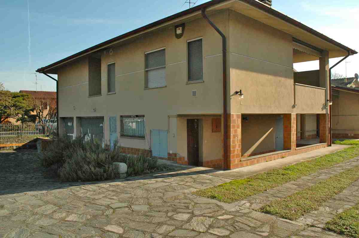Villa in vendita a Villanterio, 5 locali, prezzo € 315.000 | PortaleAgenzieImmobiliari.it