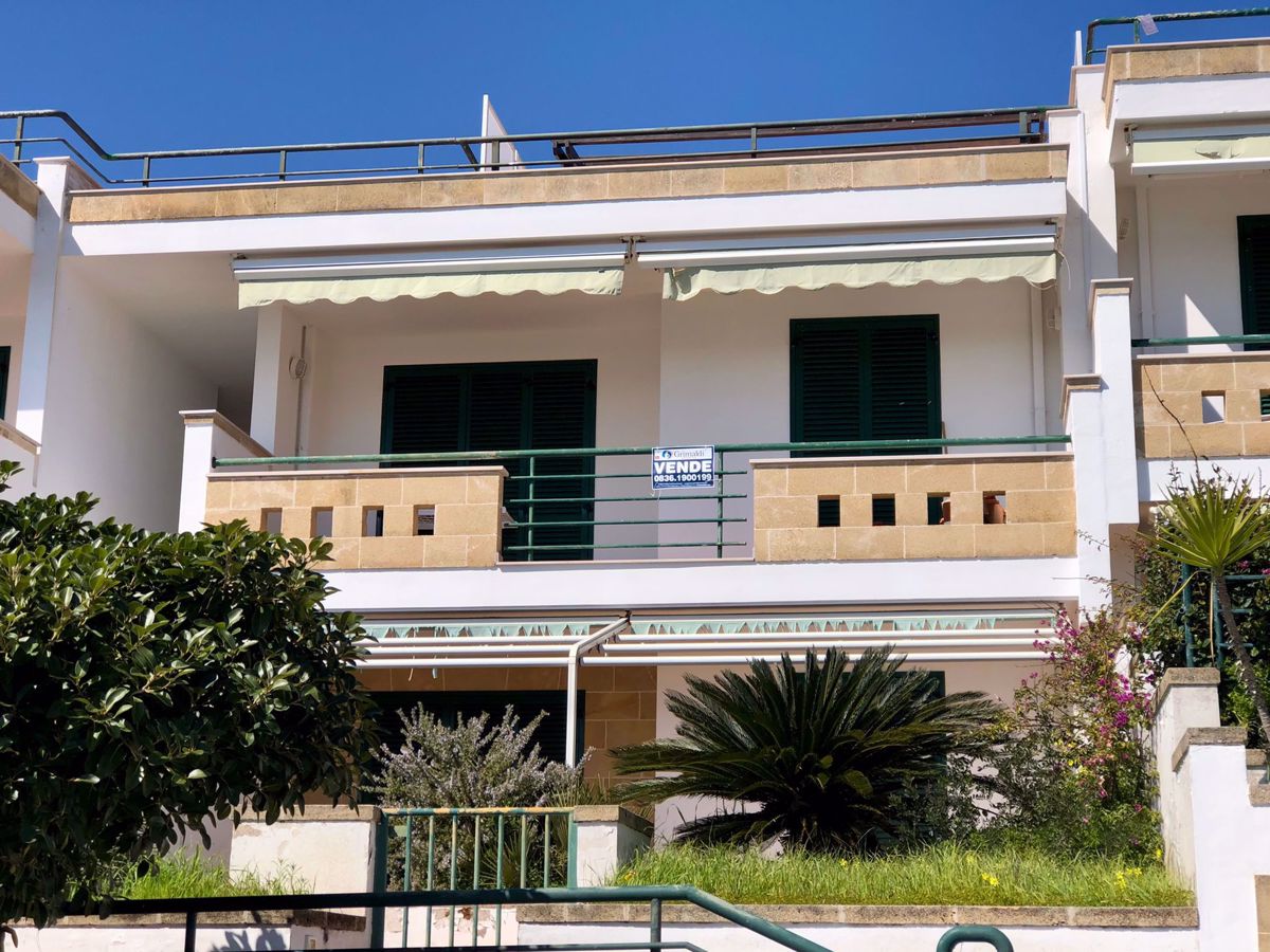 Appartamento in vendita a Santa Cesarea Terme, 3 locali, prezzo € 120.000 | CambioCasa.it