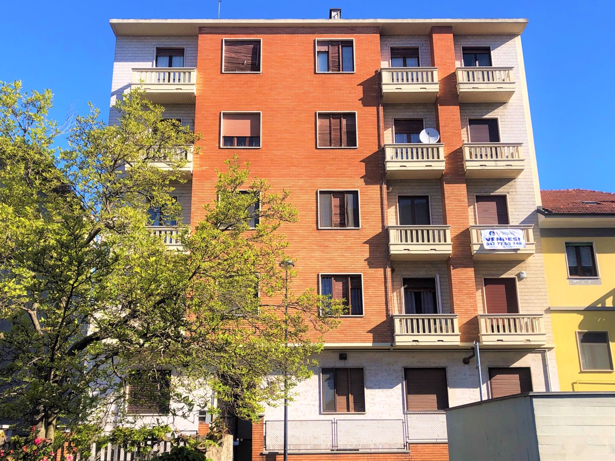 Appartamento in vendita a Beinasco, 3 locali, prezzo € 75.000 | PortaleAgenzieImmobiliari.it