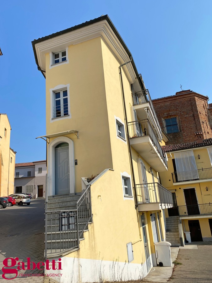 Appartamento in vendita a Sommariva Perno, 4 locali, prezzo € 78.000 | PortaleAgenzieImmobiliari.it
