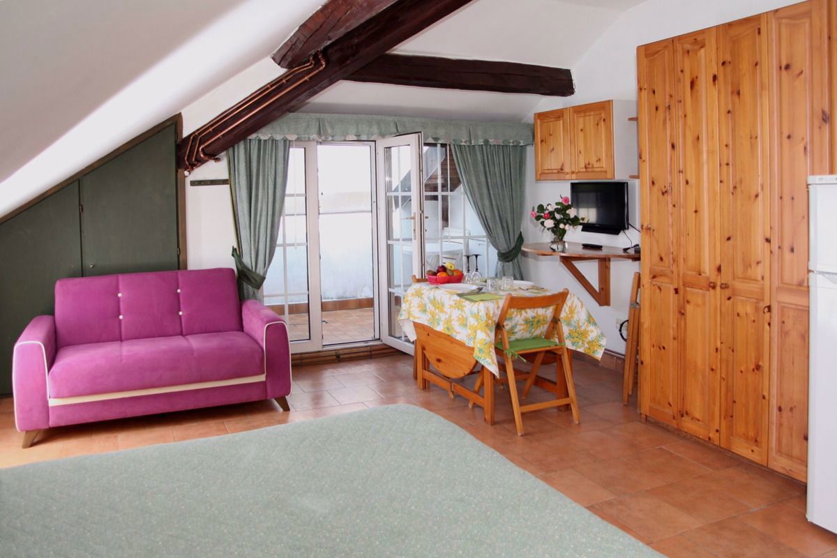 Appartamento in affitto a Dormelletto, 1 locali, prezzo € 450 | CambioCasa.it