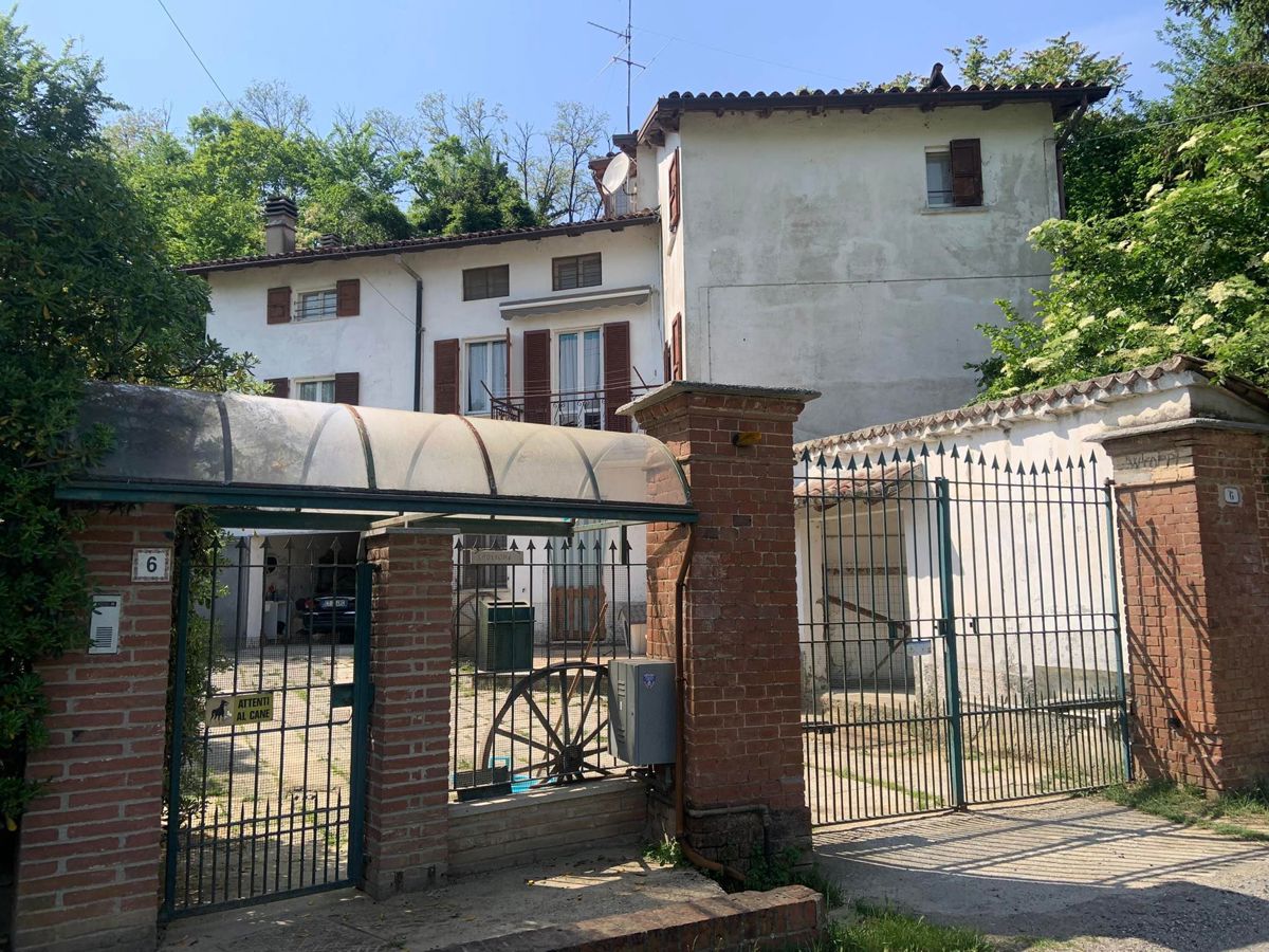 Rustico / Casale in vendita a Stradella, 5 locali, prezzo € 185.000 | PortaleAgenzieImmobiliari.it