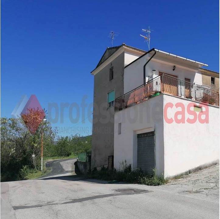 Villa Bifamiliare in vendita a Cervaro, 9999 locali, prezzo € 57.000 | PortaleAgenzieImmobiliari.it