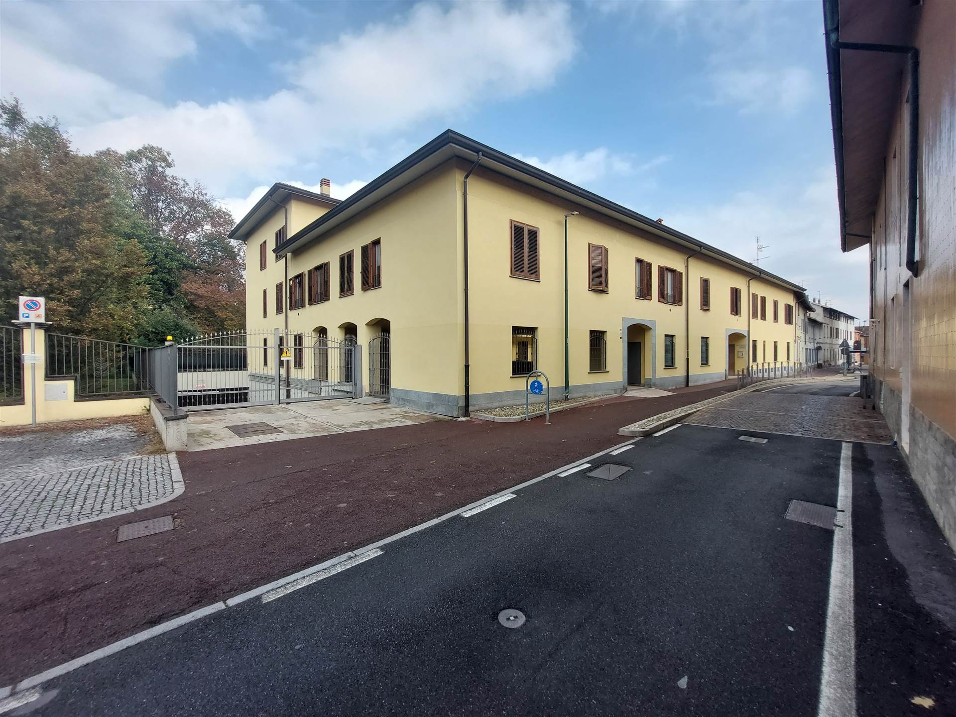 Appartamento in affitto a Paderno Dugnano, 3 locali, zona Località: CASSINA AMATA, prezzo € 800 | PortaleAgenzieImmobiliari.it