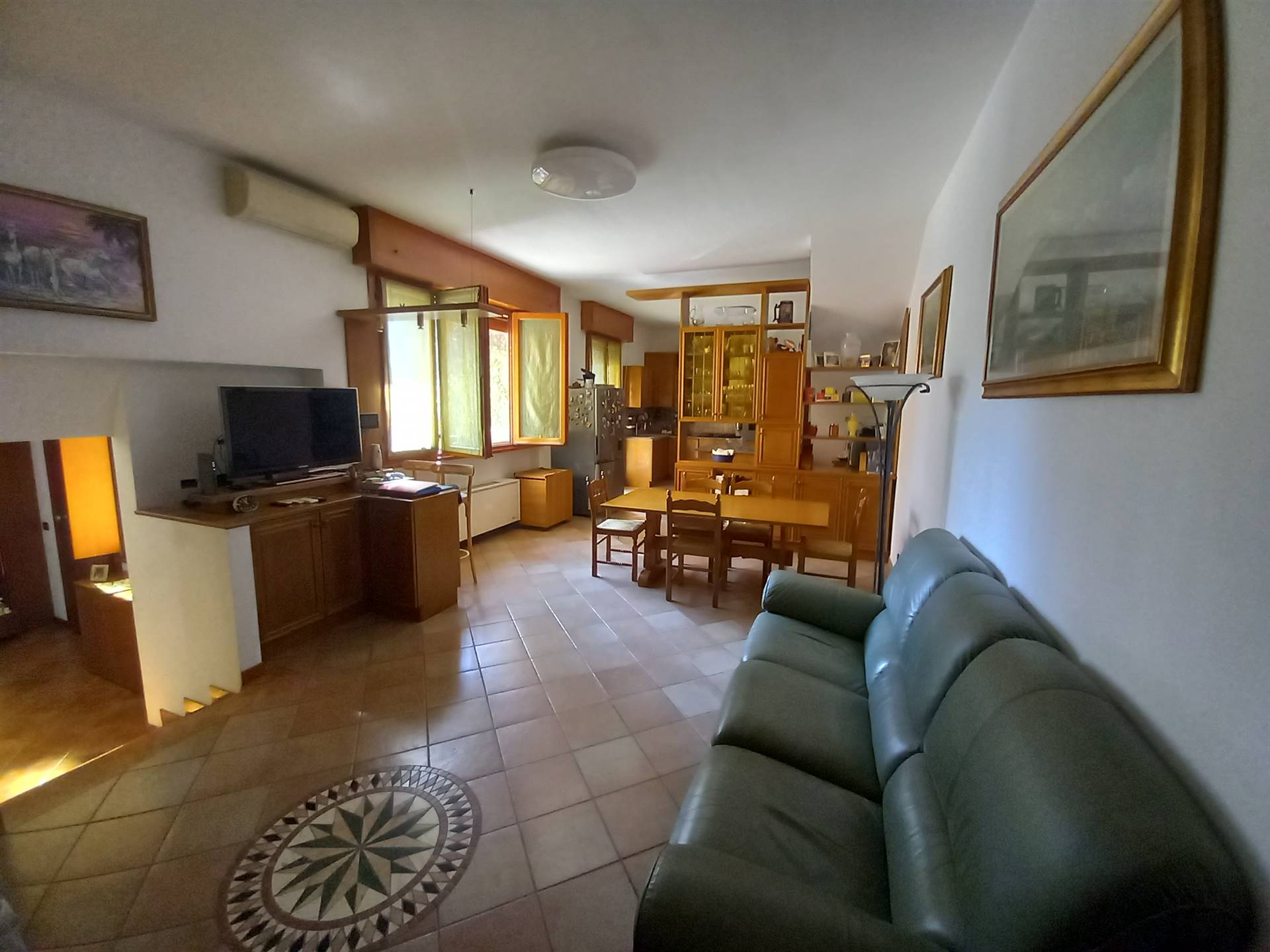 Villa in vendita a Peschiera Borromeo, 6 locali, zona ate, prezzo € 355.000 | PortaleAgenzieImmobiliari.it