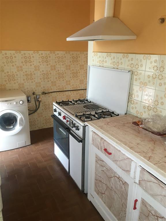 Appartamento in vendita a Montemarciano, 6 locali, prezzo € 50.000 | CambioCasa.it