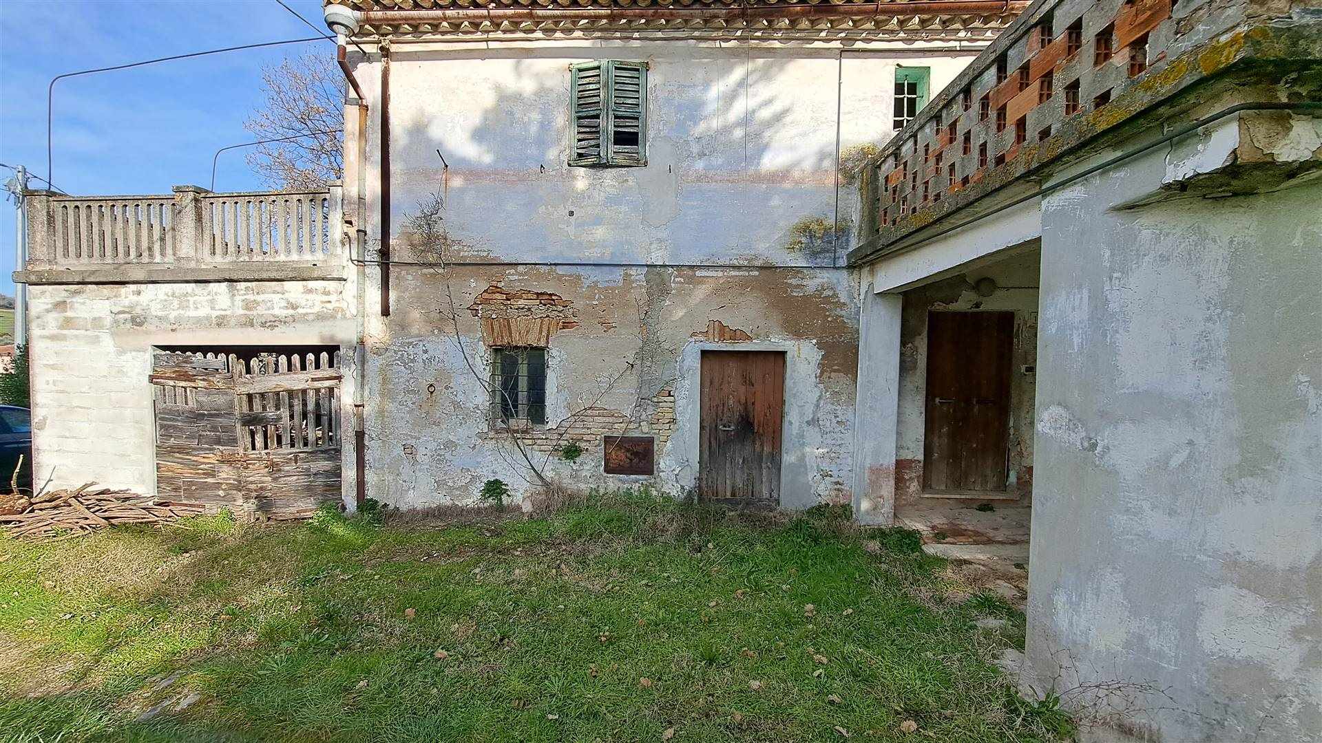 Rustico / Casale in vendita a Senigallia, 7 locali, zona 'Angelo, prezzo € 110.000 | PortaleAgenzieImmobiliari.it