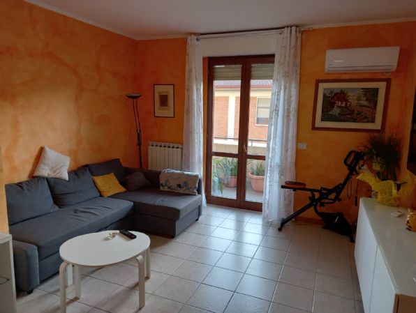 Appartamento in vendita a Castelbellino, 6 locali, zona Zona: Castelbellino Stazione, prezzo € 114.000 | CambioCasa.it