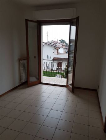 Appartamento in vendita a Monte Roberto, 6 locali, zona ello Vallesina, prezzo € 99.000 | PortaleAgenzieImmobiliari.it