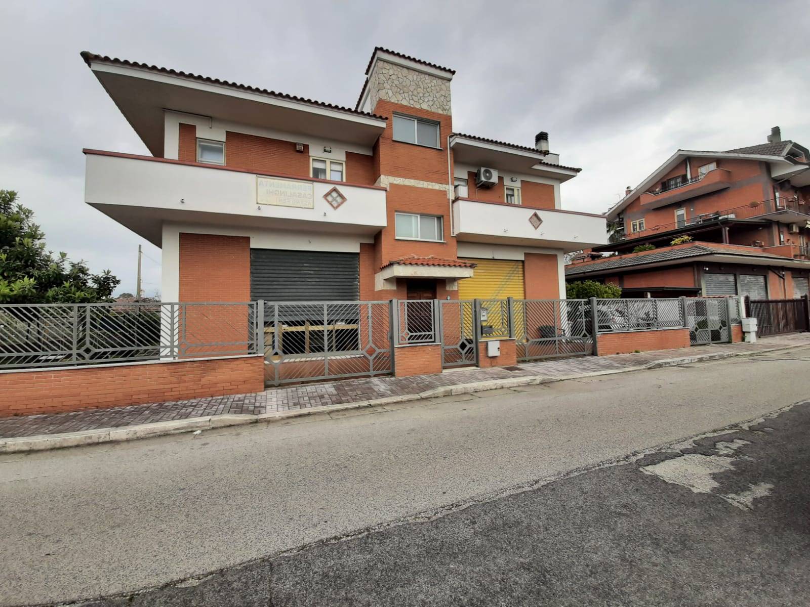Villa in vendita a Latina, 4 locali, zona Località: PANTANACCIO, prezzo € 390.000 | PortaleAgenzieImmobiliari.it