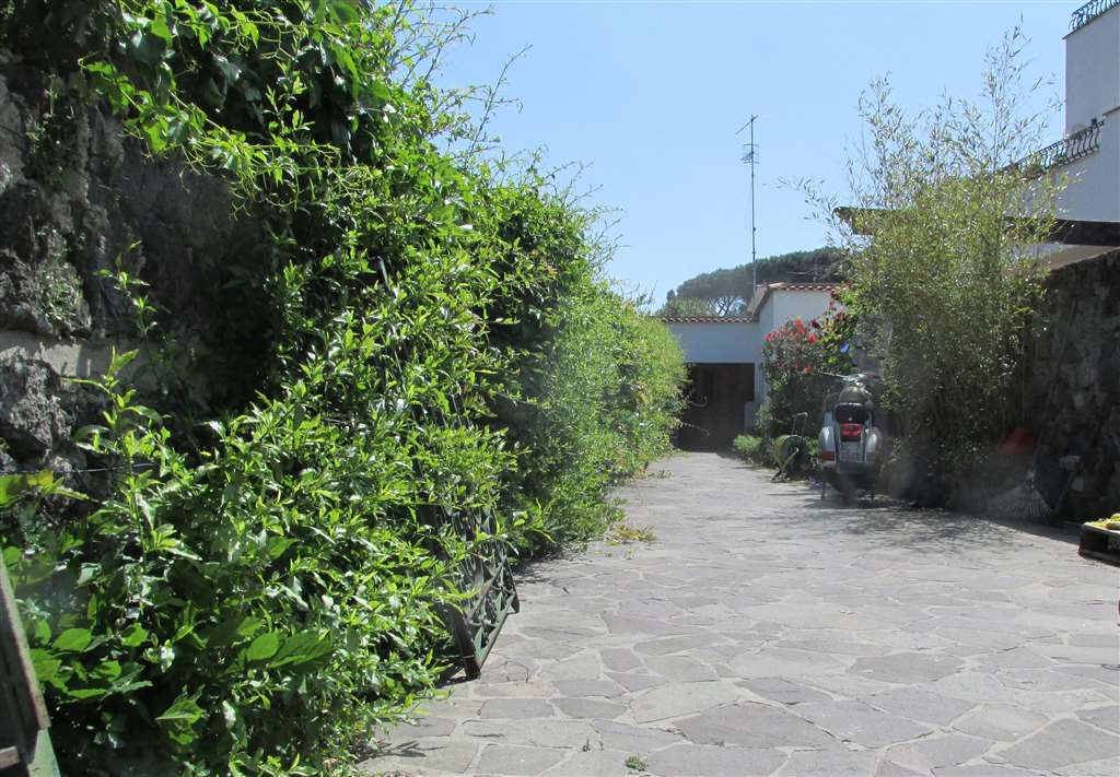 Villa in vendita a Ischia, 5 locali, prezzo € 480.000 | CambioCasa.it