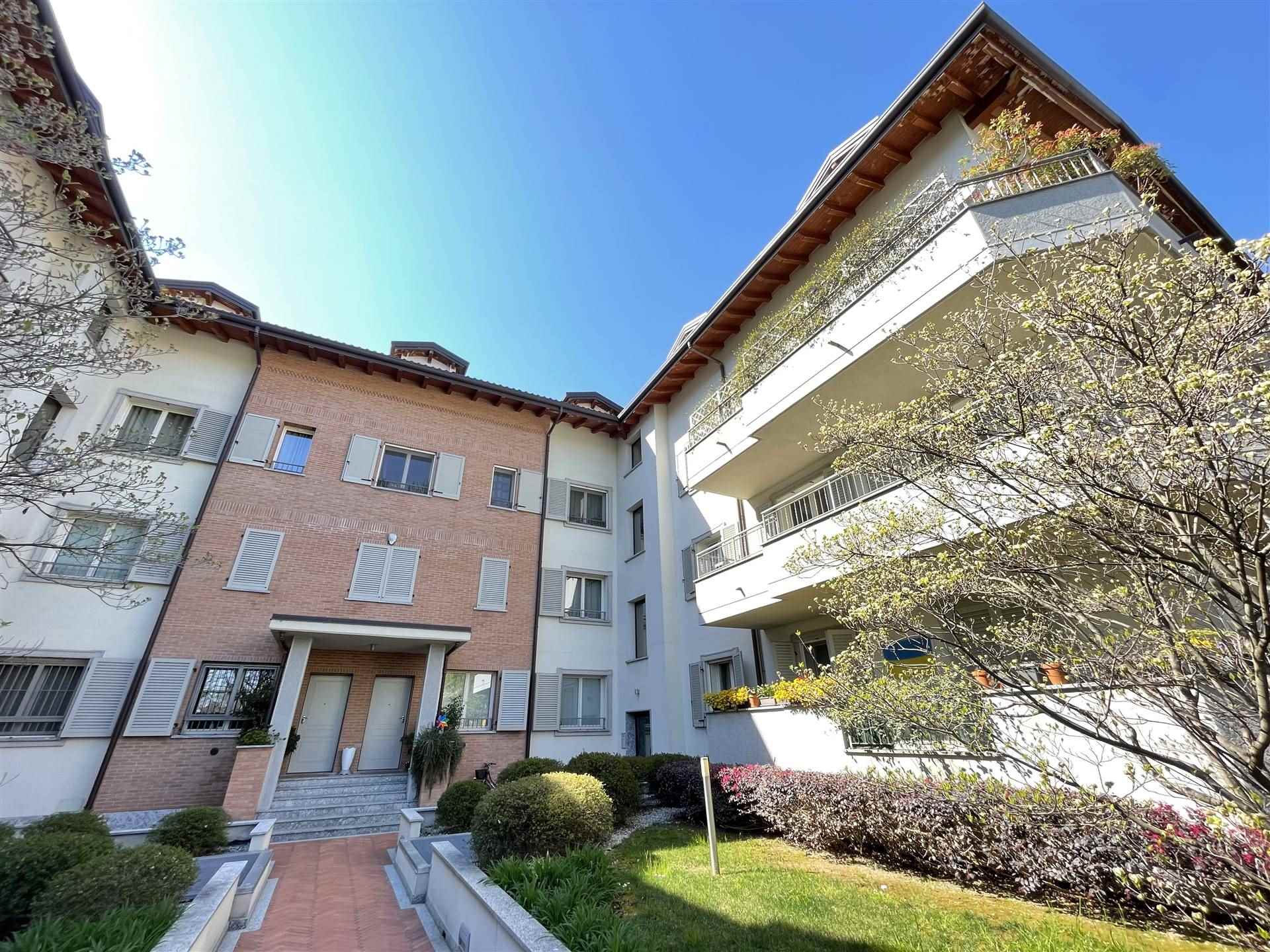 Appartamento in vendita a Senago, 5 locali, zona Località: CENTRO, prezzo € 530.000 | PortaleAgenzieImmobiliari.it