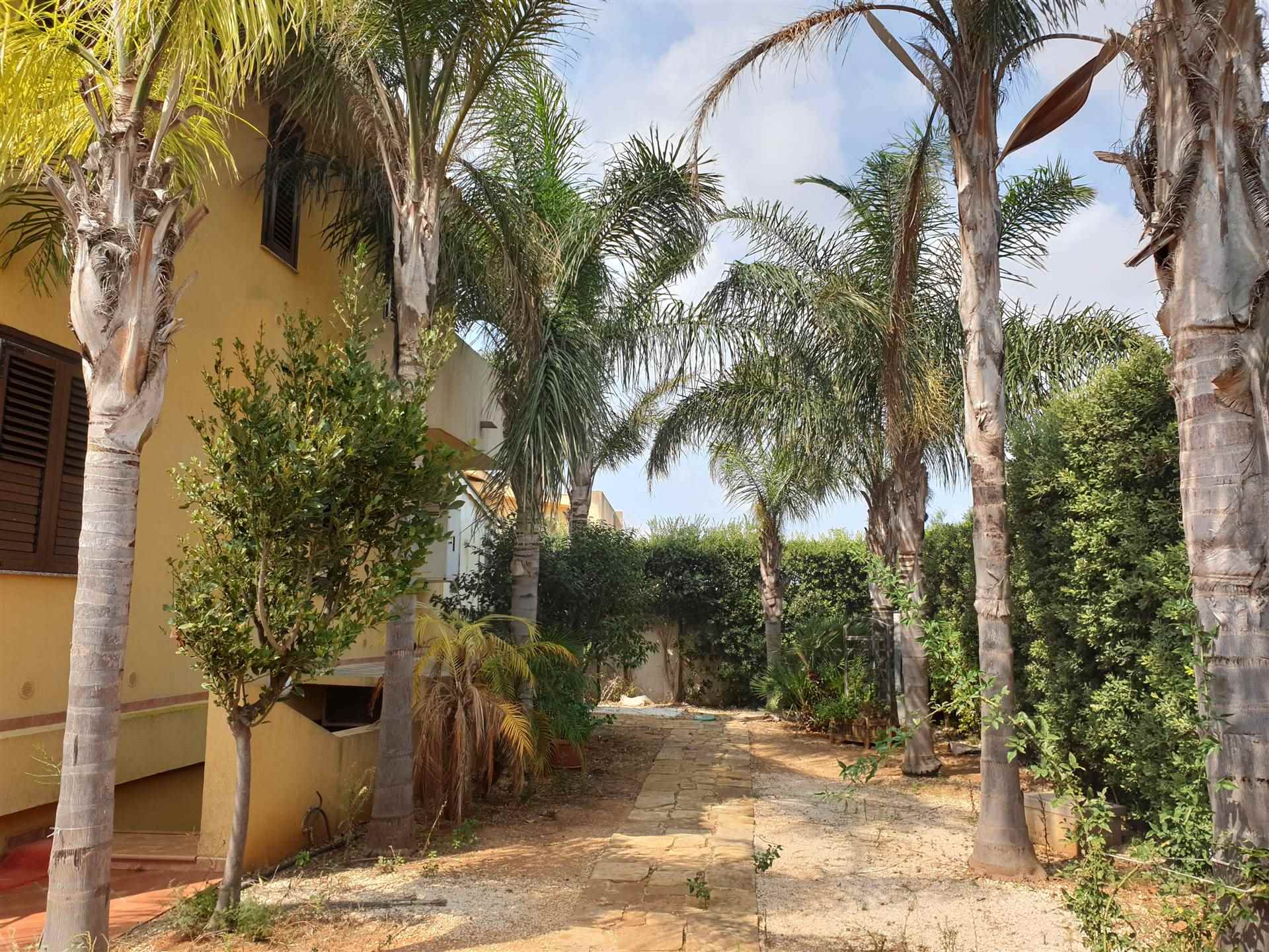 Villa in vendita a Marsala, 5 locali, zona Località: LATO MAZARA, prezzo € 220.000 | PortaleAgenzieImmobiliari.it