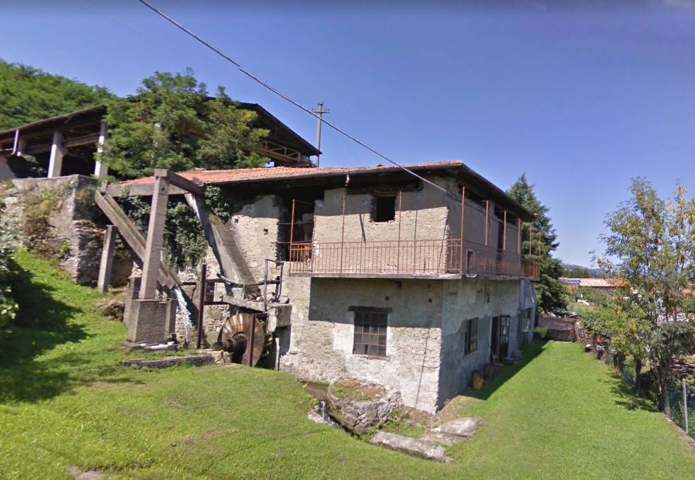 Rustico / Casale in vendita a Meina, 4 locali, zona Località: GHEVIO, prezzo € 90.000 | PortaleAgenzieImmobiliari.it