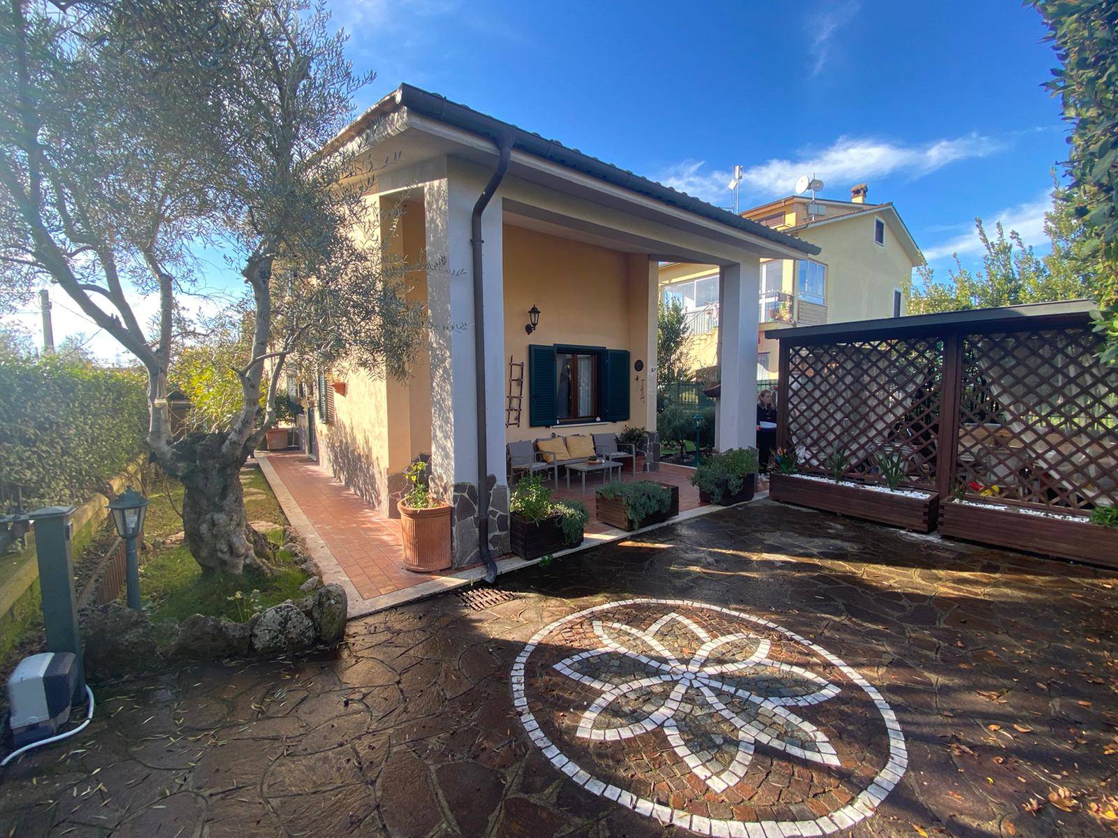 Villa Bifamiliare in vendita a Capena, 3 locali, zona Località: BIVIO DI CAPANNELLE, prezzo € 199.000 | CambioCasa.it