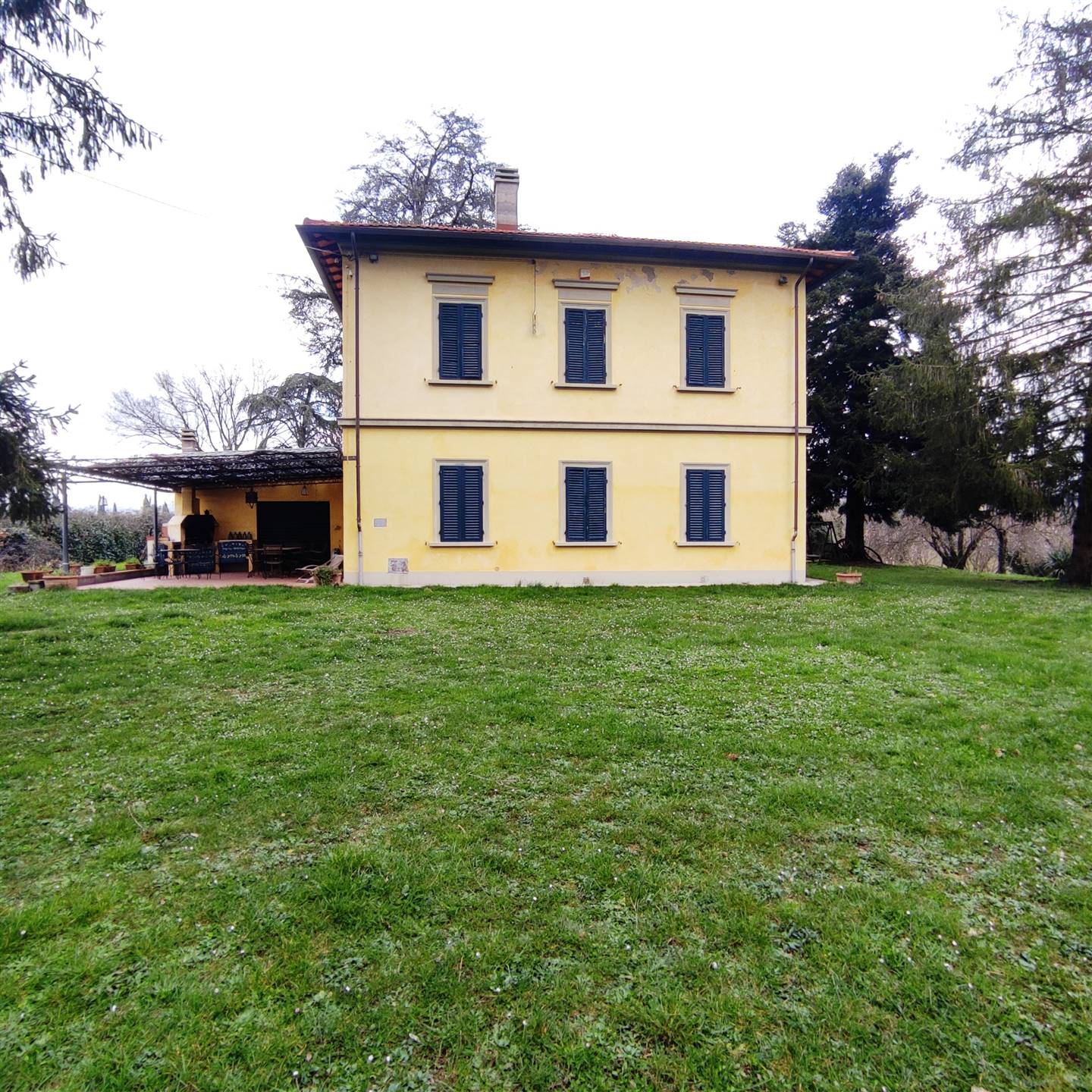 Villa in vendita a Borgo San Lorenzo, 10 locali, zona Località: PANICAGLIA, prezzo € 590.000 | CambioCasa.it