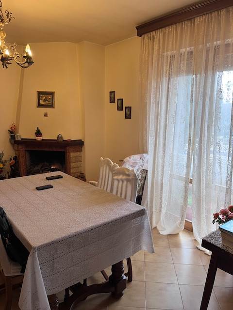 Appartamento in vendita a Barberino di Mugello, 5 locali, zona Località: PAESE, prezzo € 198.000 | PortaleAgenzieImmobiliari.it
