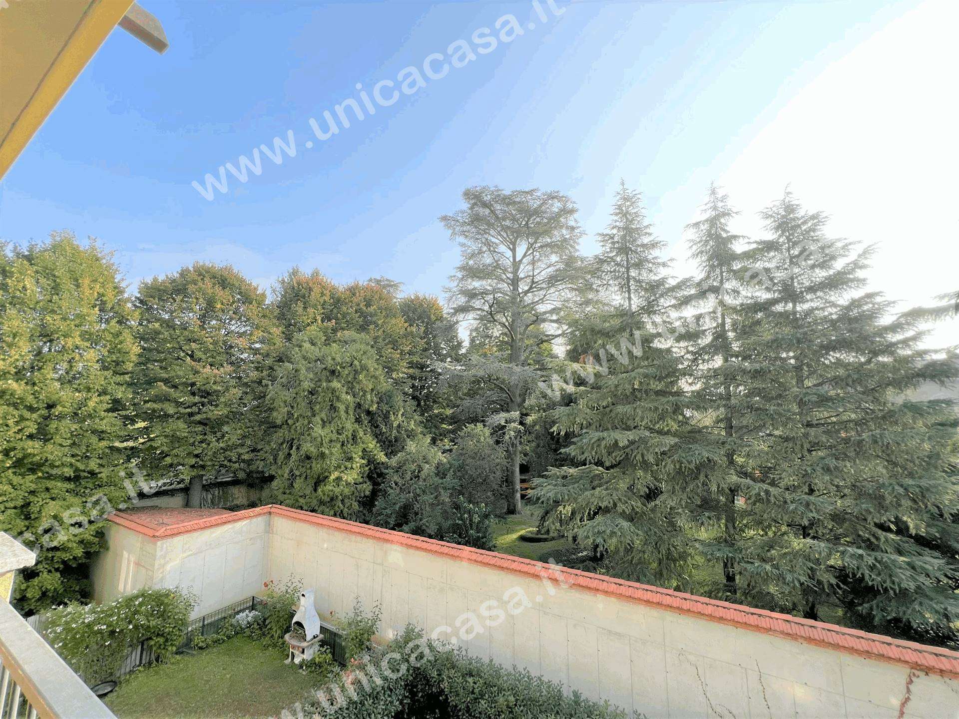 Appartamento in vendita a Cassano d'Adda, 4 locali, prezzo € 220.000 | PortaleAgenzieImmobiliari.it