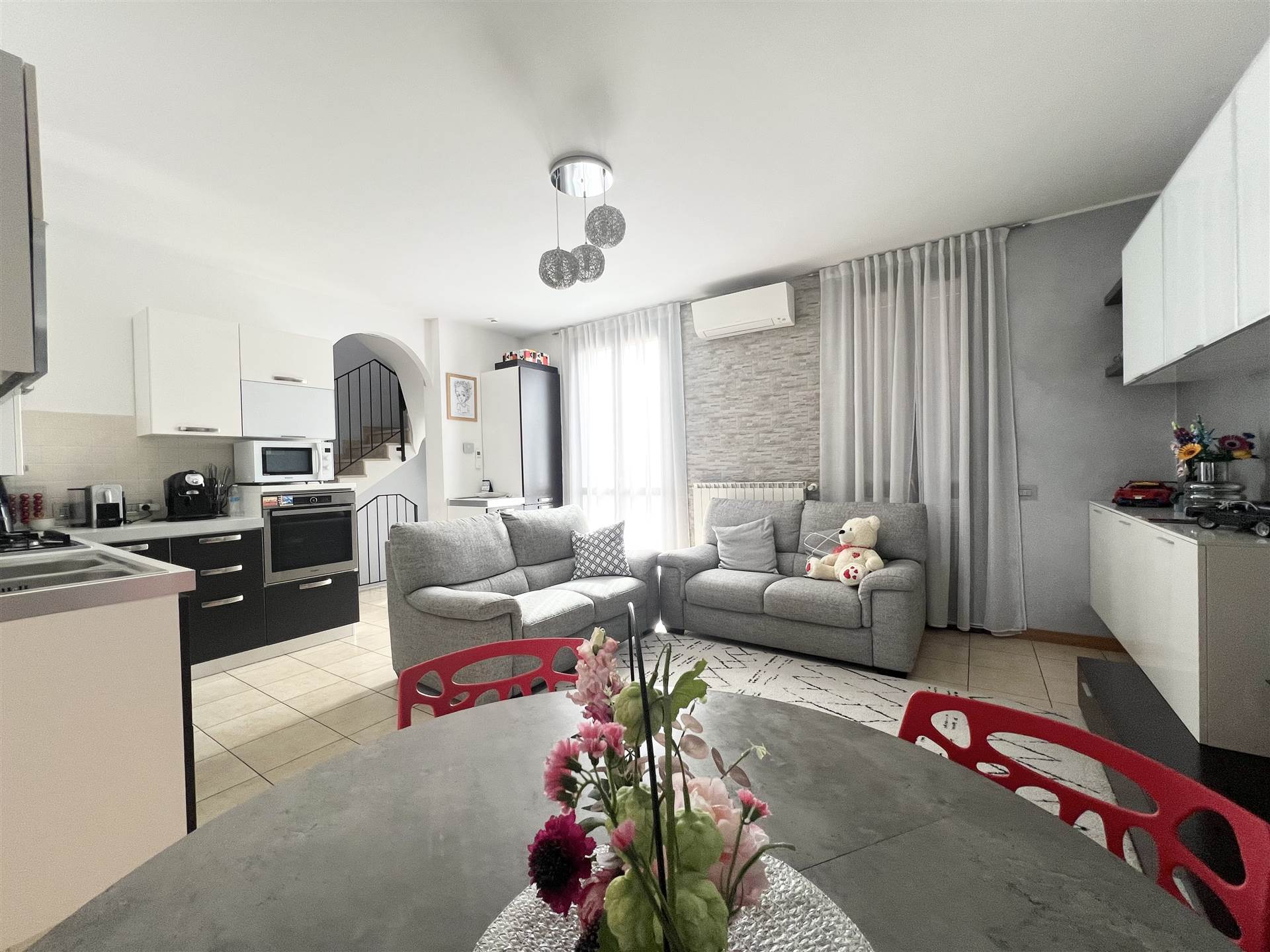 Appartamento in vendita a Ghisalba, 4 locali, prezzo € 190.000 | PortaleAgenzieImmobiliari.it