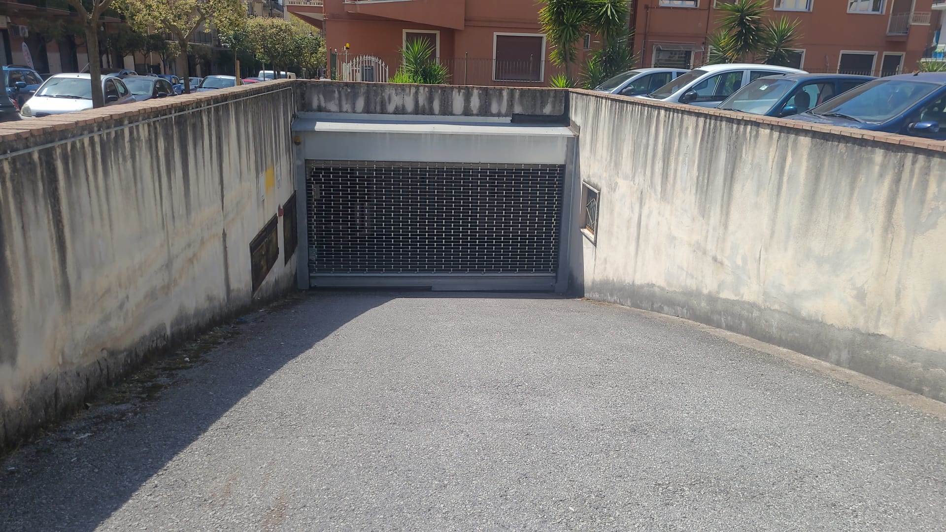 Box / Garage in Vendita a Pontecagnano Faiano