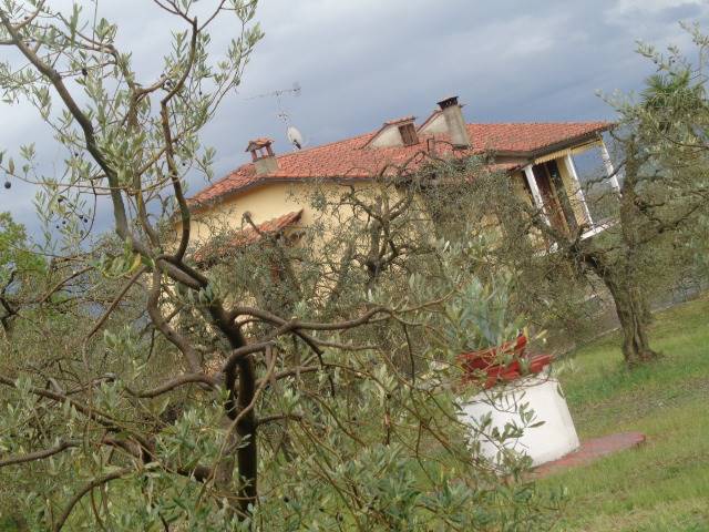 Villa in vendita a Civitella in Val di Chiana - Zona: Viciomaggio