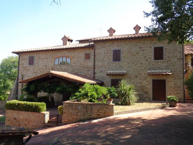 Villa Bifamiliare in vendita a Arezzo