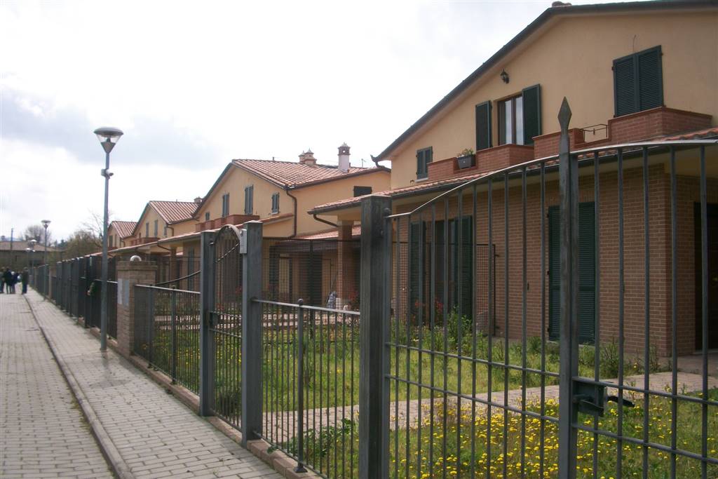 Villa Bifamiliare in vendita a Arezzo