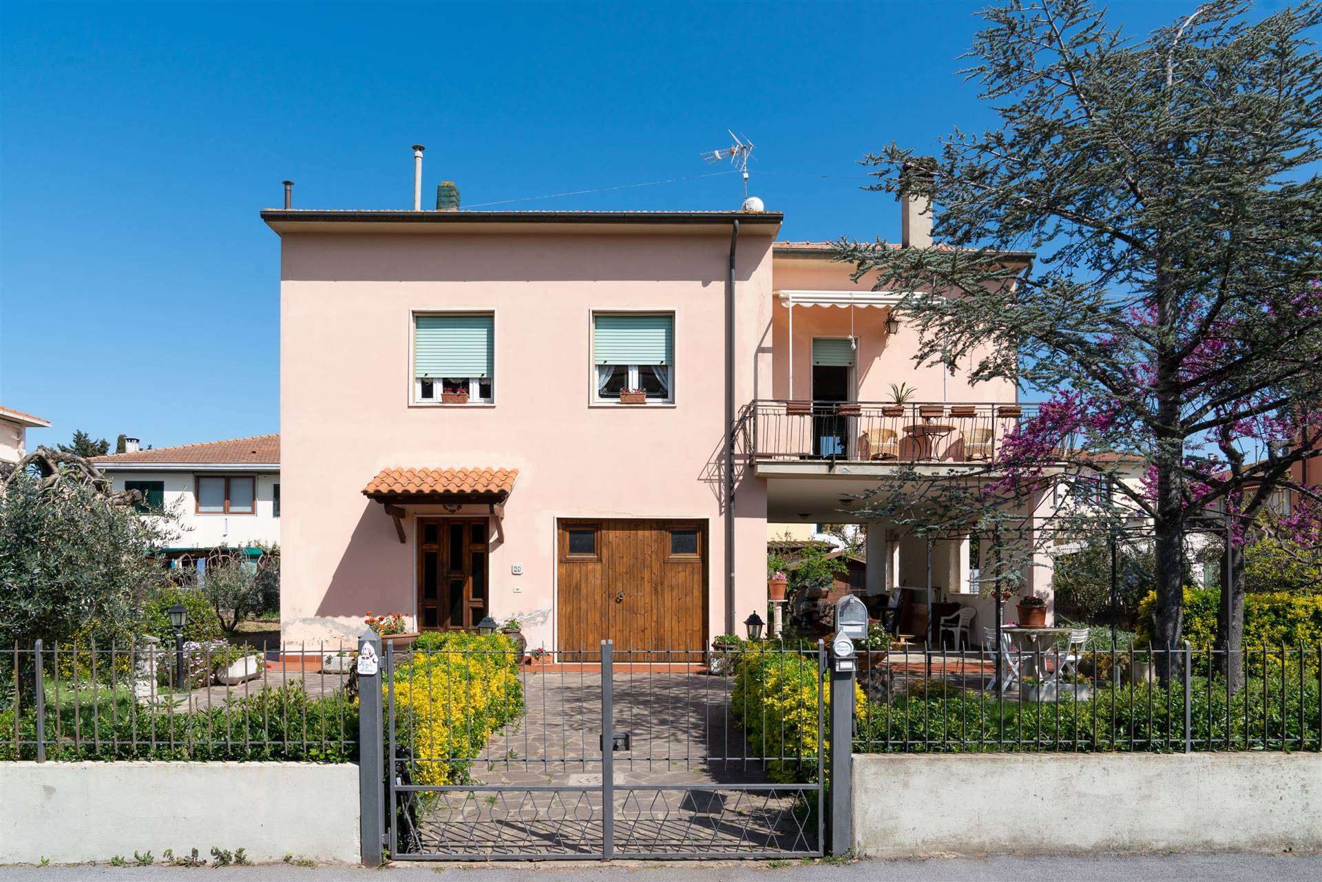 Villa in vendita a Bibbona, 9 locali, zona alifornia, prezzo € 520.000 | PortaleAgenzieImmobiliari.it