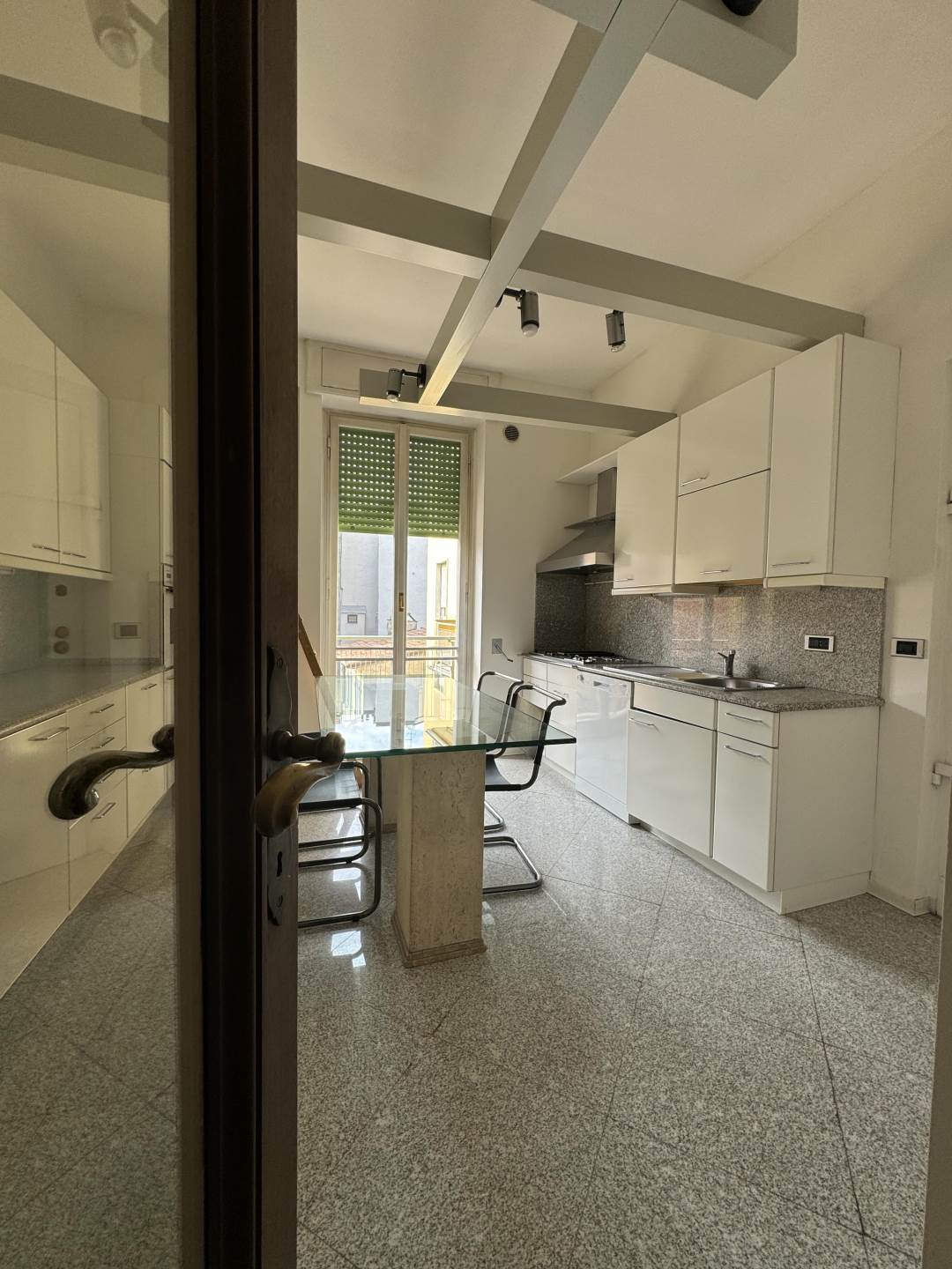 Appartamento in affitto a Piacenza, 5 locali, zona ro storico, prezzo € 1.000 | PortaleAgenzieImmobiliari.it