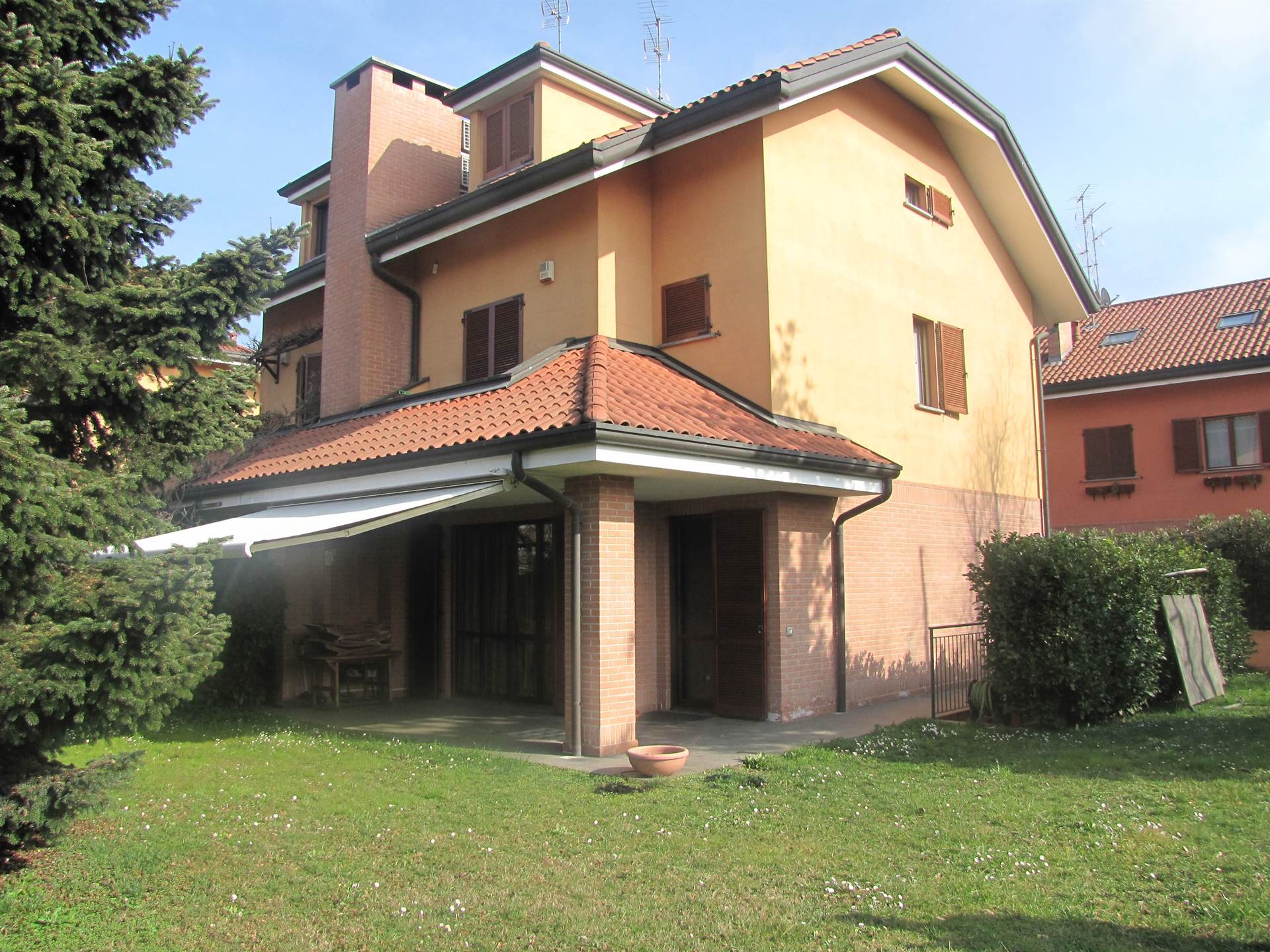 Villa Bifamiliare in vendita a Segrate, 5 locali, prezzo € 935.000 | PortaleAgenzieImmobiliari.it