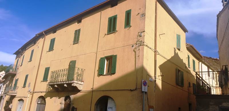 Appartamento in vendita a Cinigiano, 4 locali, zona Località: FRAZIONI: MONTICELLO AMIATA, prezzo € 53.000 | PortaleAgenzieImmobiliari.it