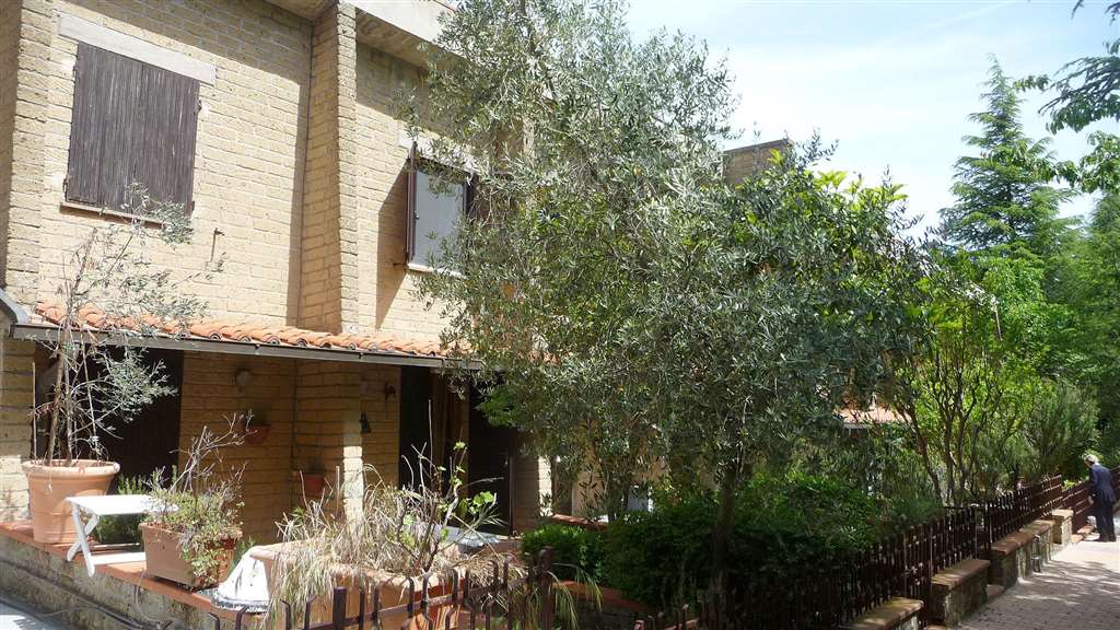 Villa a Schiera in vendita a Seggiano, 5 locali, zona ina, prezzo € 52.000 | PortaleAgenzieImmobiliari.it