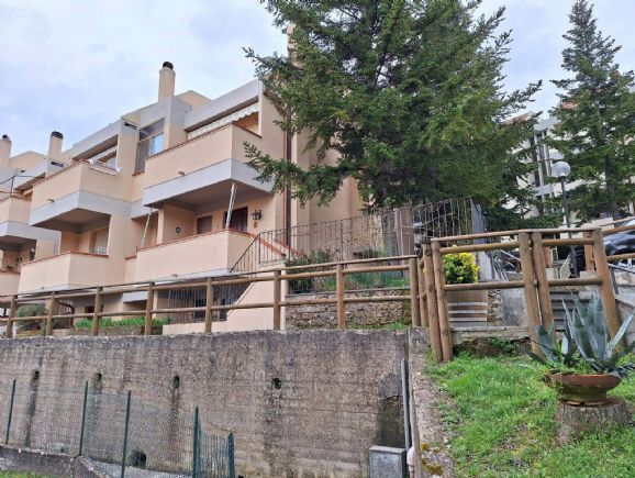 Appartamento in vendita a Cinigiano, 6 locali, zona Località: FRAZIONI: MONTICELLO AMIATA, prezzo € 58.000 | PortaleAgenzieImmobiliari.it