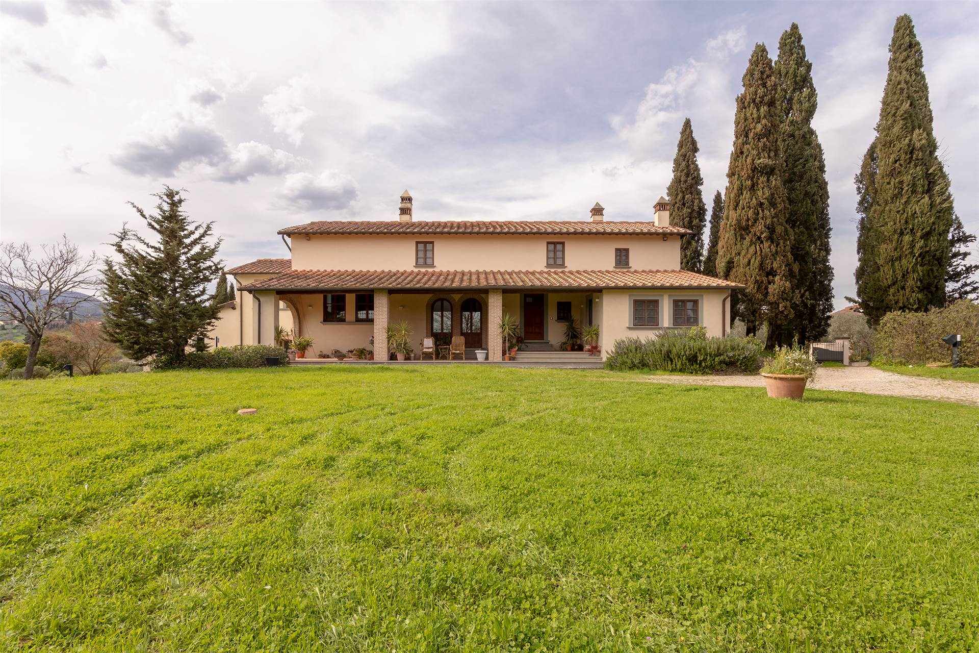 Villa in vendita a Poggio a Caiano, 15 locali, prezzo € 2.950.000 | PortaleAgenzieImmobiliari.it