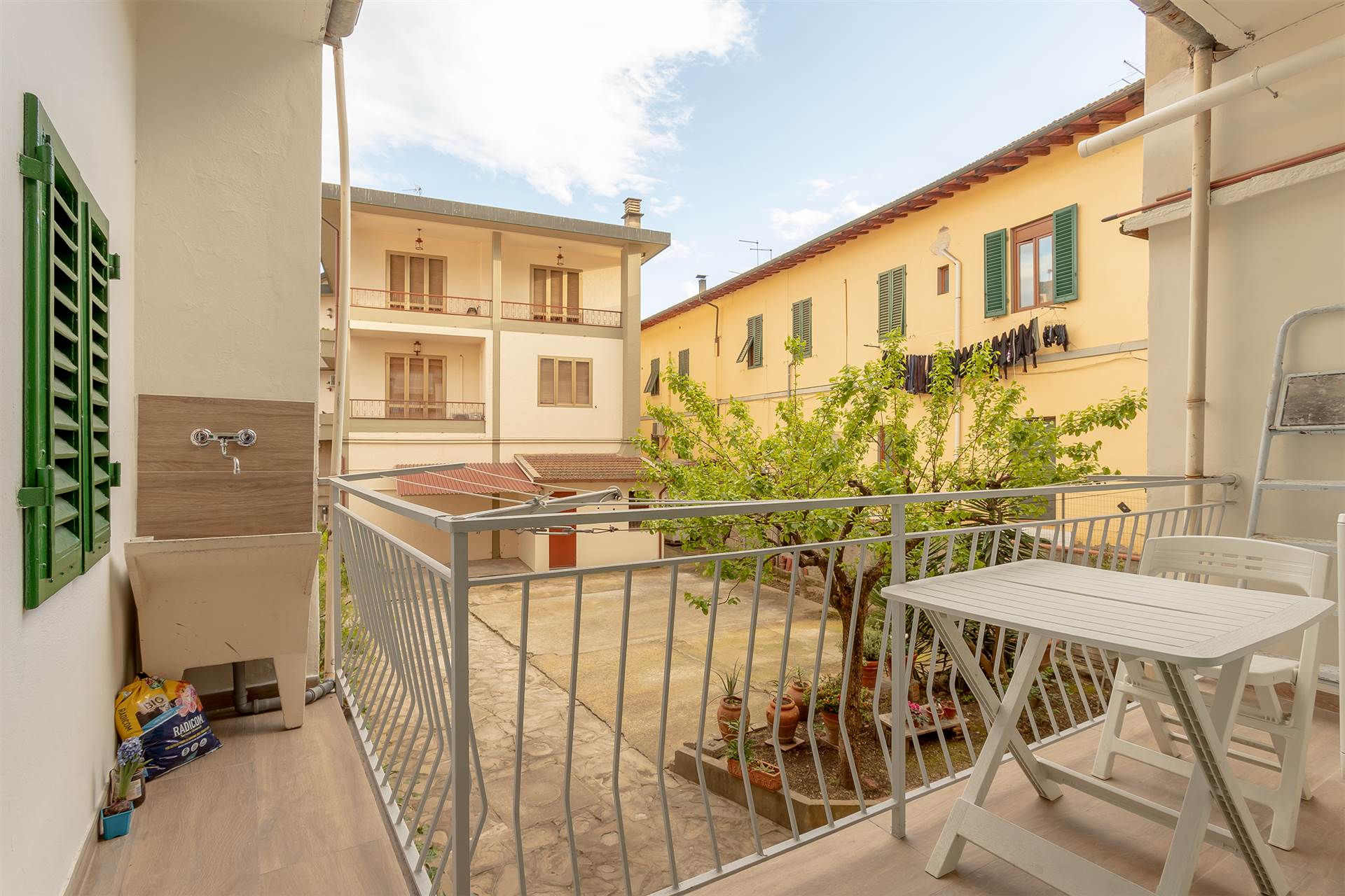 Appartamento in vendita a Signa, 2 locali, zona Località: STAZIONE, prezzo € 125.000 | PortaleAgenzieImmobiliari.it