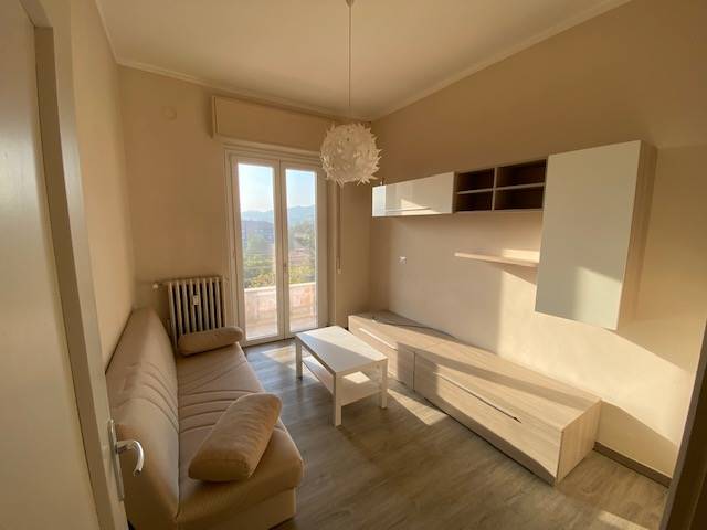Appartamento in vendita a Acqui Terme, 4 locali, prezzo € 60.000 | PortaleAgenzieImmobiliari.it