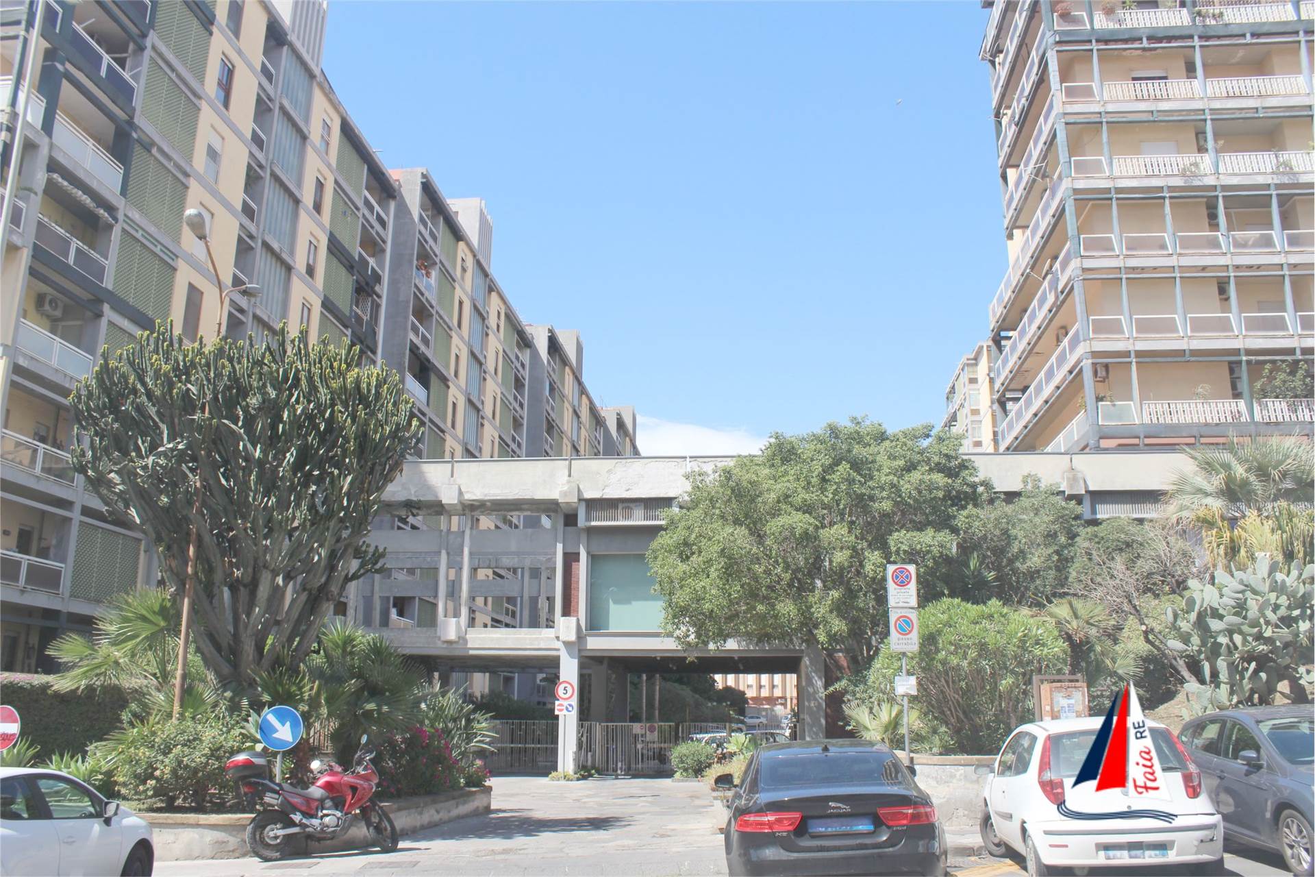 Appartamento in vendita a Catania, 4 locali, zona Località: VIALE VITTORIO VENETO, prezzo € 245.000 | PortaleAgenzieImmobiliari.it