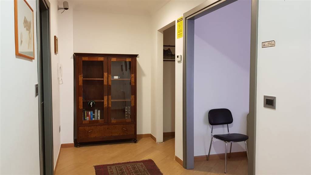 Appartamento in vendita a Canicattì, 6 locali, zona Località: C 3 ZONA VILLA COMUNALE, prezzo € 120.000 | PortaleAgenzieImmobiliari.it