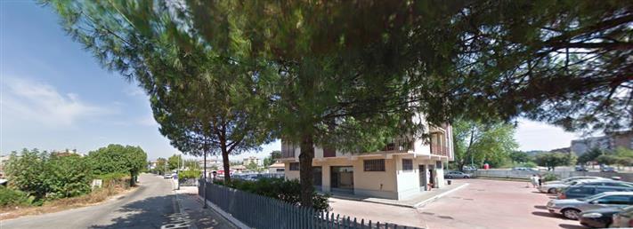 Negozio / Locale in affitto a Frosinone, 1 locali, zona Località: CORSO LAZIO, prezzo € 1.350 | PortaleAgenzieImmobiliari.it
