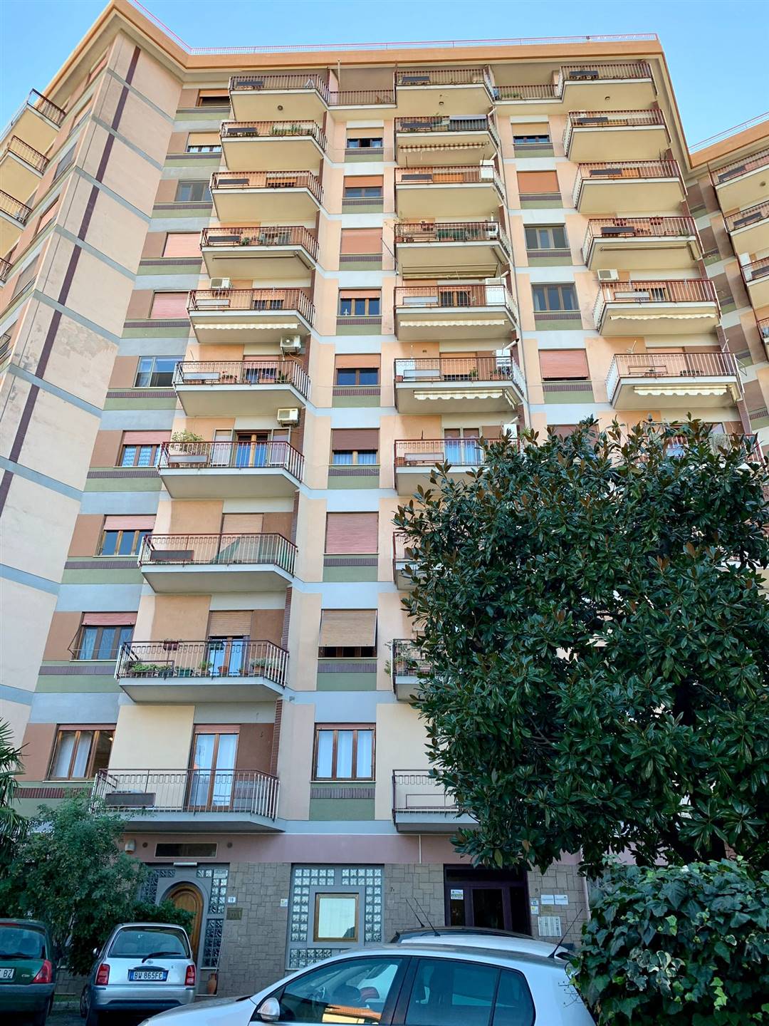 Appartamento in vendita a Frosinone, 6 locali, zona Località: CENTRO ALTO, prezzo € 98.000 | PortaleAgenzieImmobiliari.it