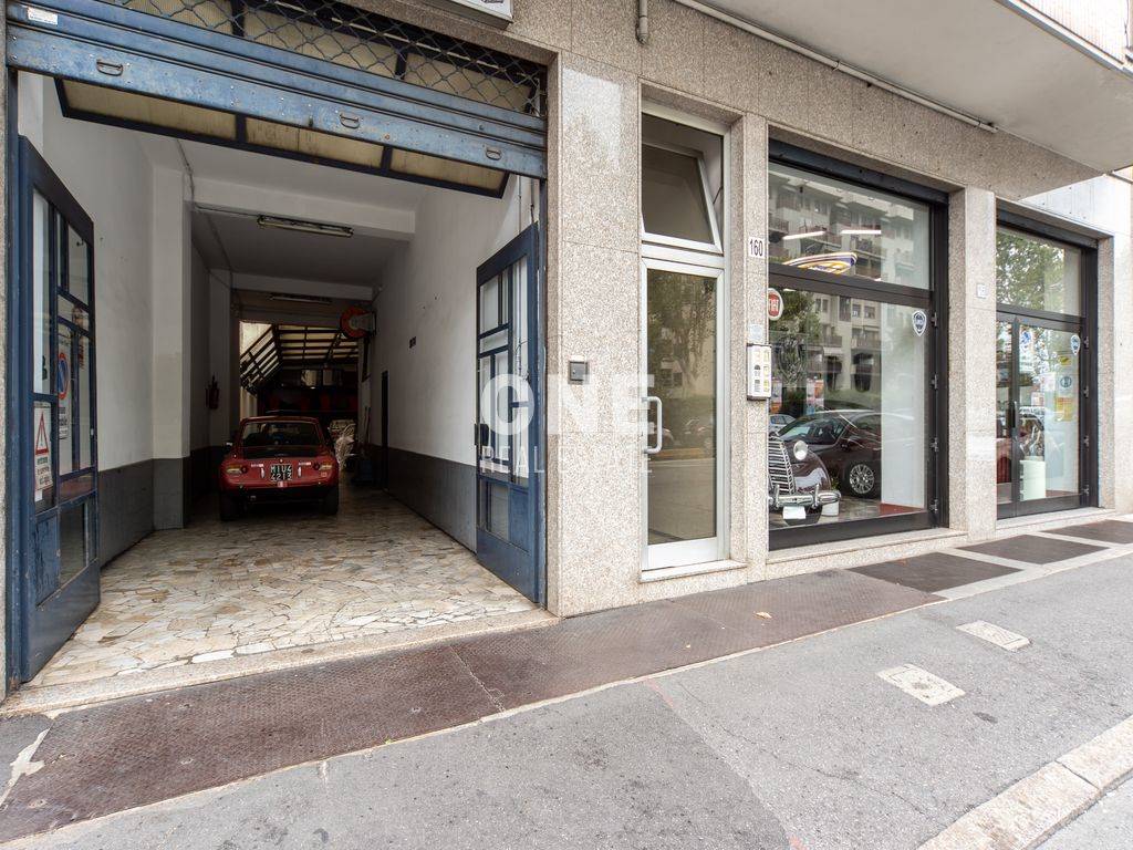 Immobile Commerciale in vendita a Sesto San Giovanni, 3 locali, prezzo € 298.000 | PortaleAgenzieImmobiliari.it