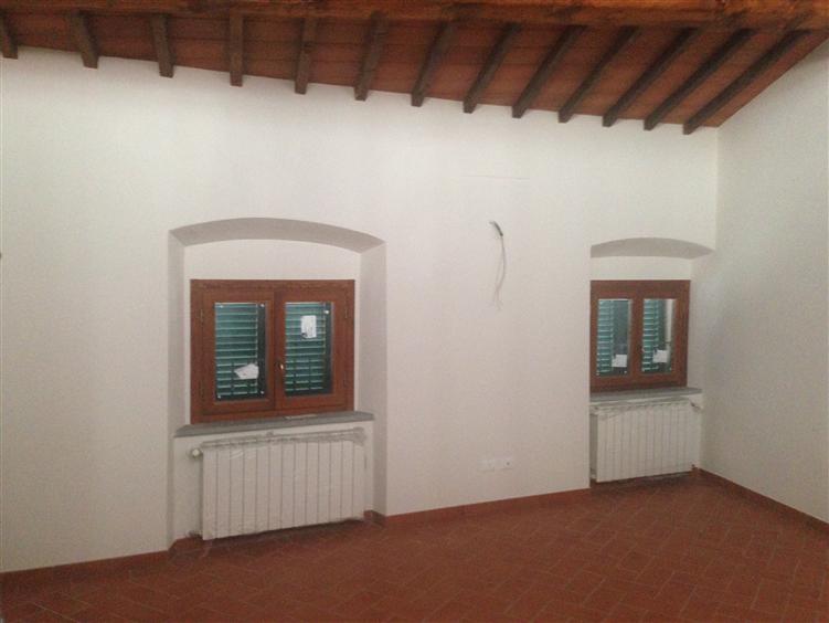 Appartamento in vendita a Carmignano, 4 locali, prezzo € 260.000 | PortaleAgenzieImmobiliari.it