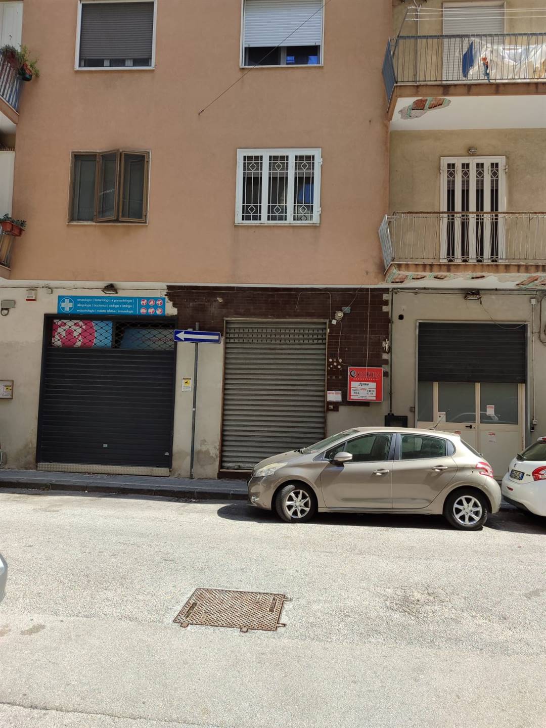 Negozio / Locale in vendita a Salerno, 2 locali, zona ione, prezzo € 190.000 | PortaleAgenzieImmobiliari.it