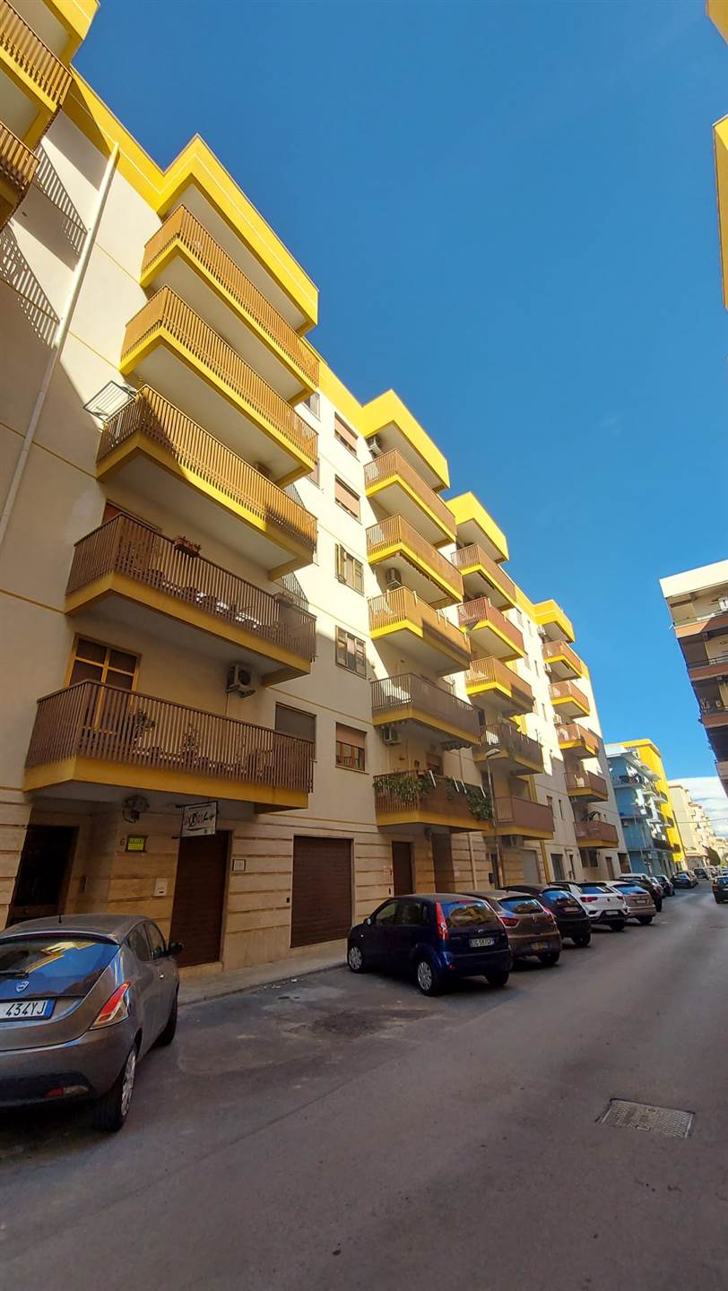 Appartamento in vendita a Augusta, 3 locali, zona Località: BORGATA, prezzo € 95.000 | PortaleAgenzieImmobiliari.it