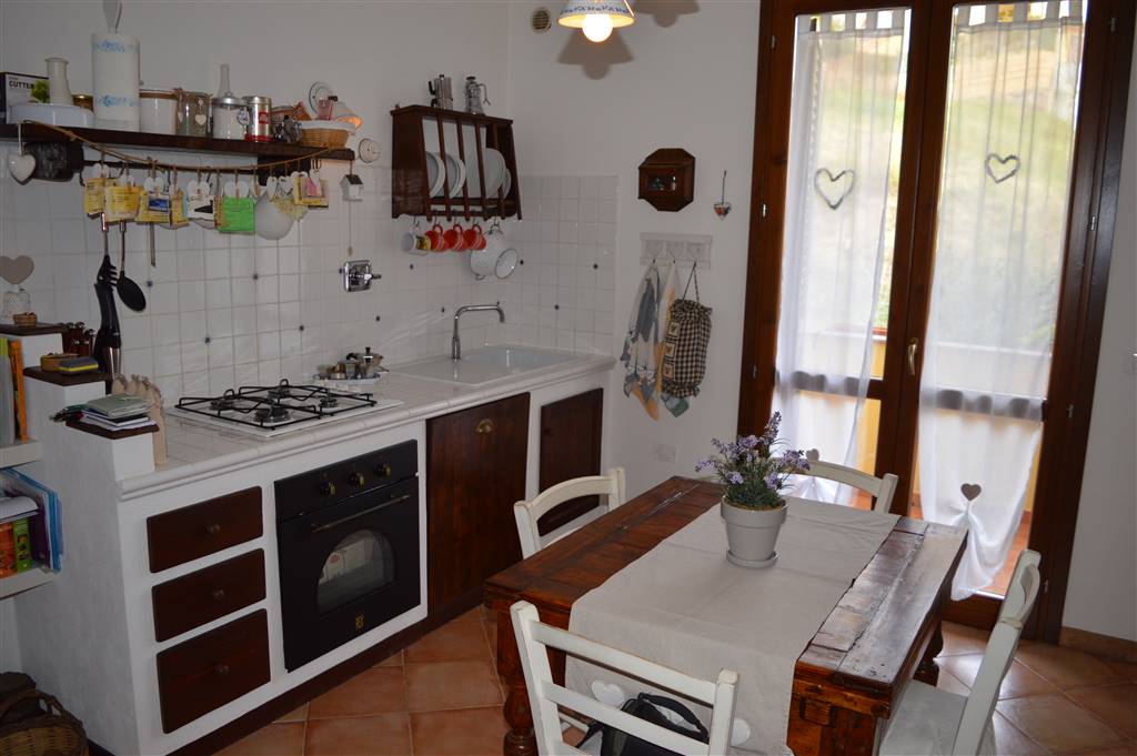 Appartamento in vendita a Riparbella, 4 locali, prezzo € 105.000 | PortaleAgenzieImmobiliari.it