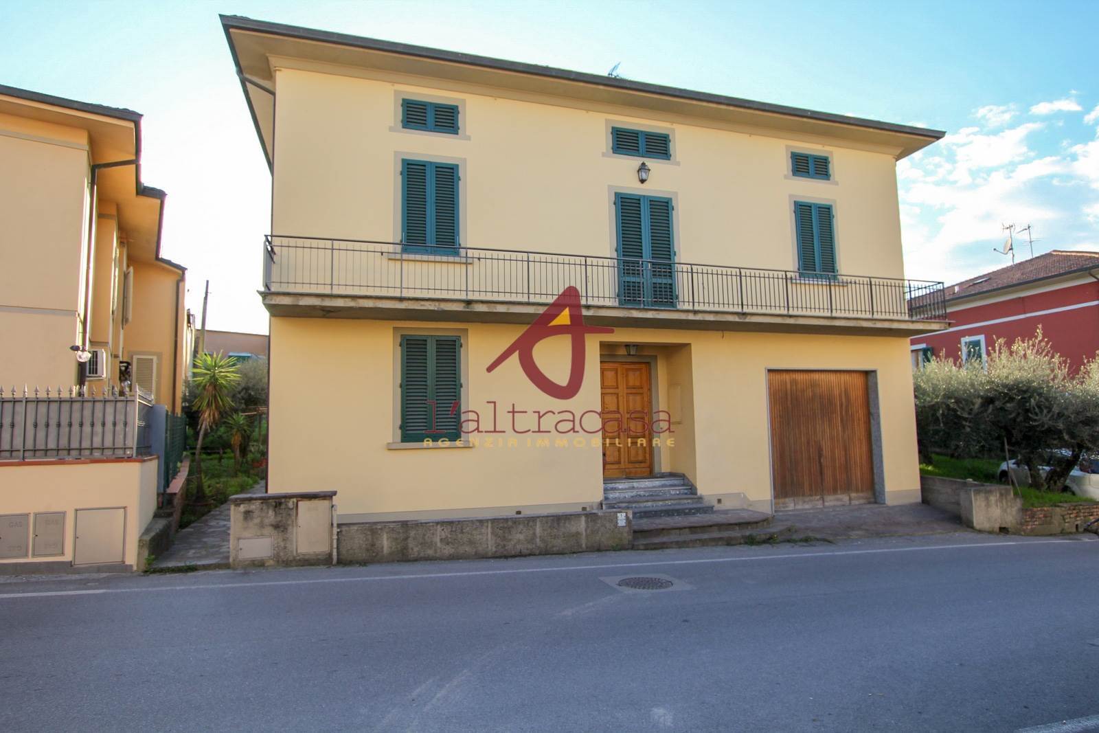 Soluzione Indipendente in vendita a Lamporecchio, 8 locali, prezzo € 285.000 | PortaleAgenzieImmobiliari.it