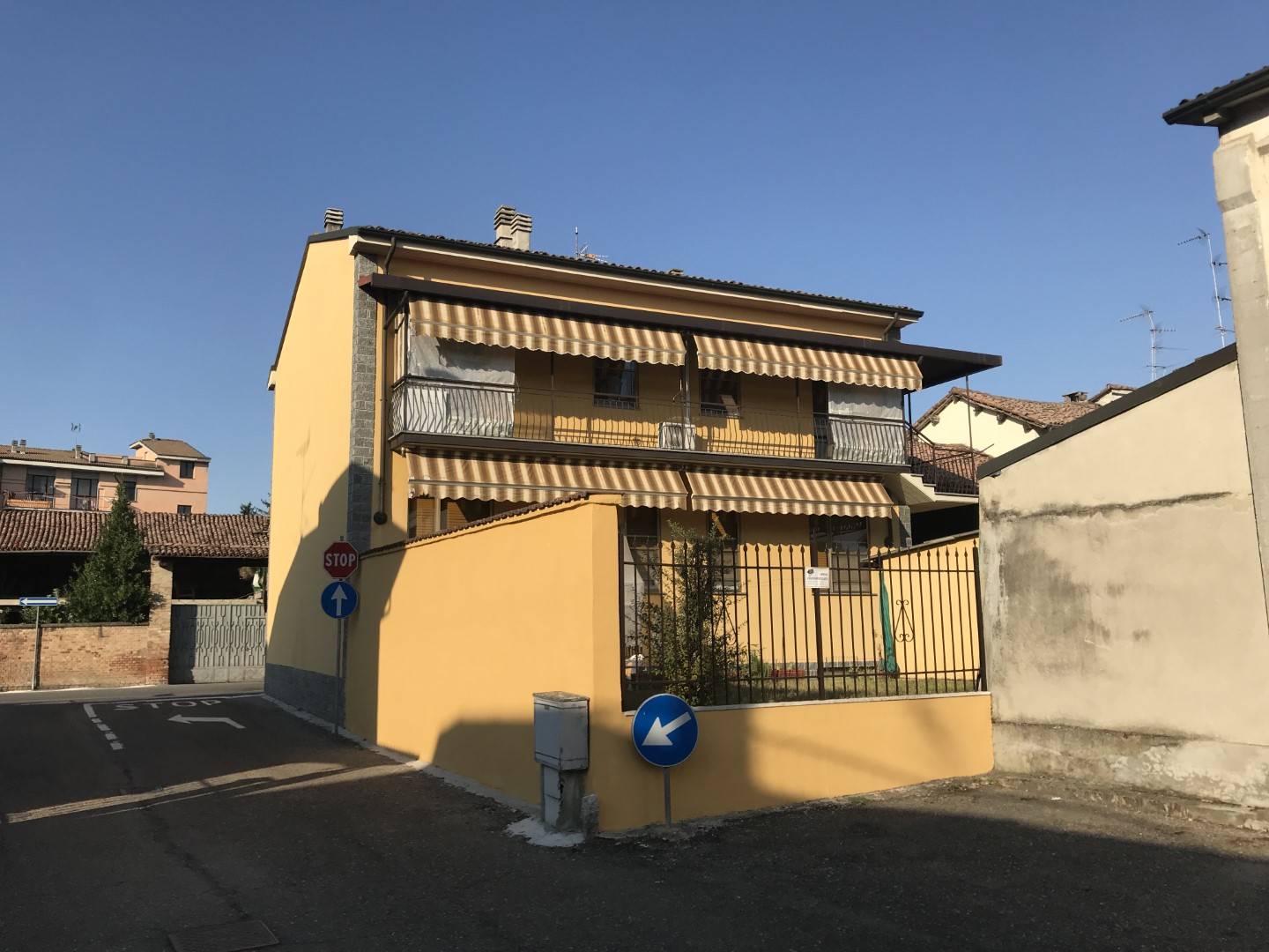 Villa in vendita a Castelnuovo Scrivia, 11 locali, prezzo € 250.000 | PortaleAgenzieImmobiliari.it