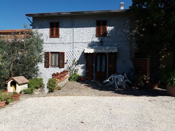 Rustico / Casale in vendita a Monsummano Terme