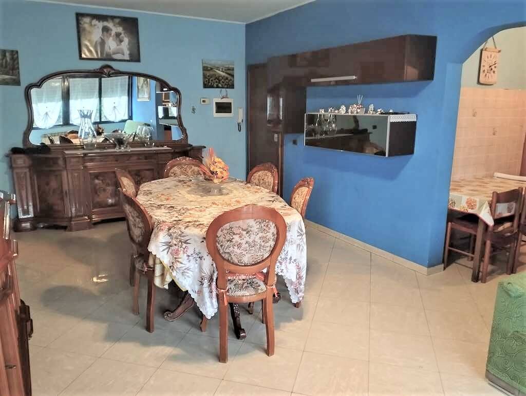 Appartamento in vendita a Sesto Fiorentino, 5 locali, zona Località: ARIOSTO, prezzo € 270.000 | PortaleAgenzieImmobiliari.it