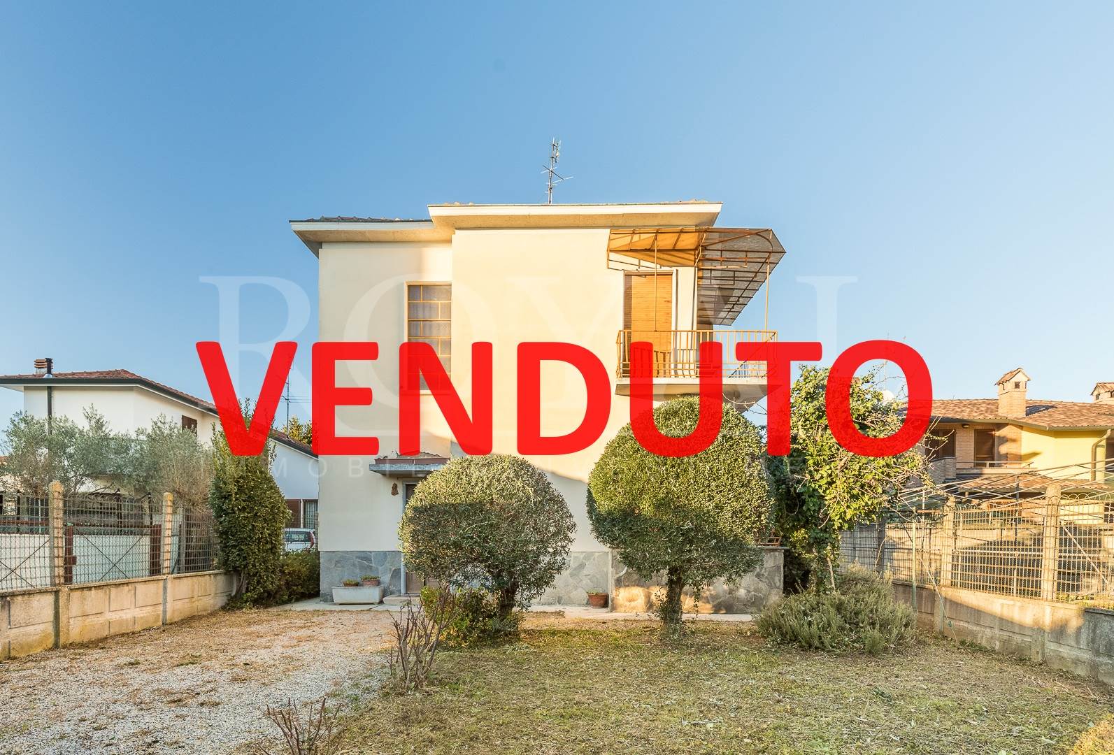 Villa in vendita a Vedano al Lambro